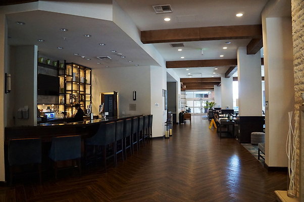 Hilton.Lobby.Bar.72