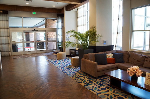 Hilton.Lobby.Bar.11