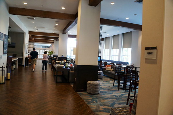 Hilton.Lobby.Bar.31