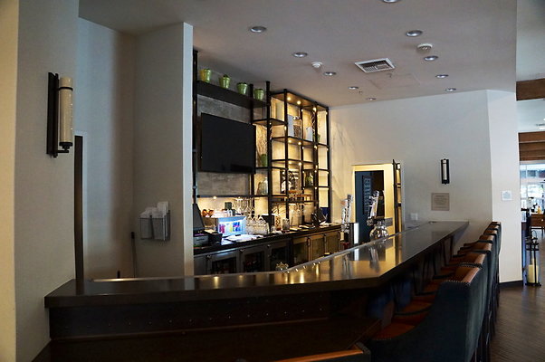 Hilton.Lobby.Bar.36