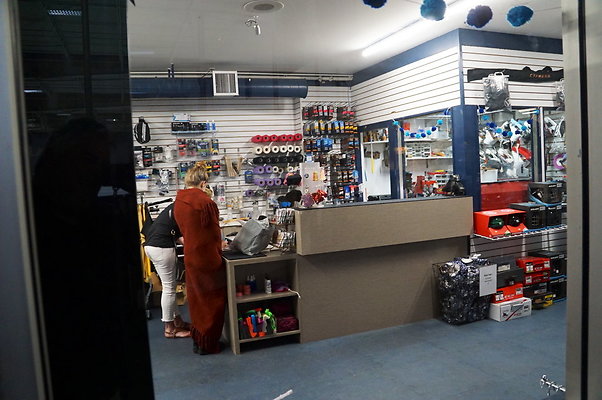 IceOplex.Pro.Shop.05