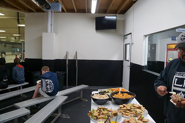 LA.Kings.Ice.Party.Rm.06