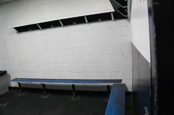 LA.Kings.Ice.Locker.Rm.4.03a