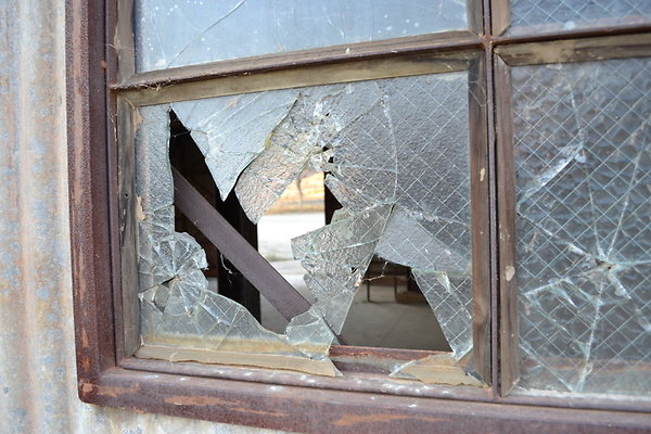 Polsa.Rosa.Old.Barn.22