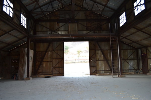 Polsa.Rosa.Old.Barn.16