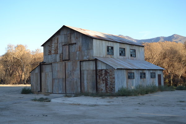 Polsa.Rosa.Old.Barn.12