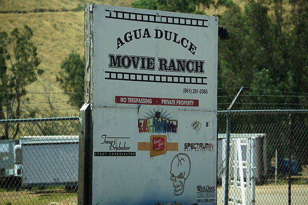 AguaDulce.Movie.Ranch.Acton.SOS