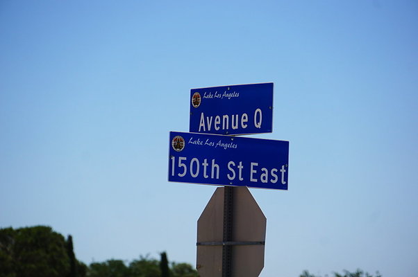 Ave.Q.145.150.E.201 Ave.Q.145.150.E.201