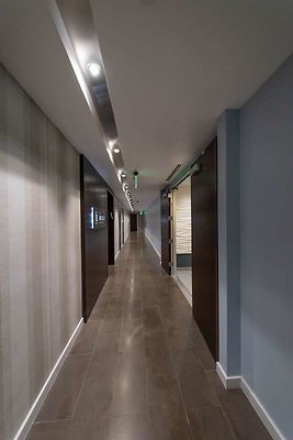 11256 elevator3