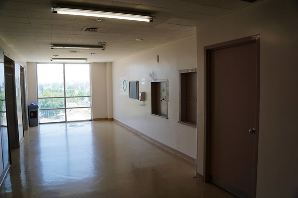 Valley.Pres.RTR.Closed.6th.Flr.04
