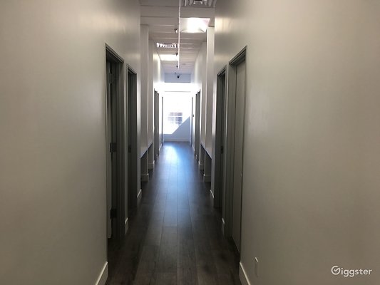 modern-medical-office-7