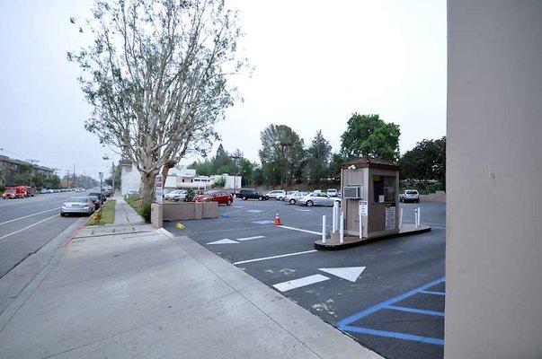 8753 parking