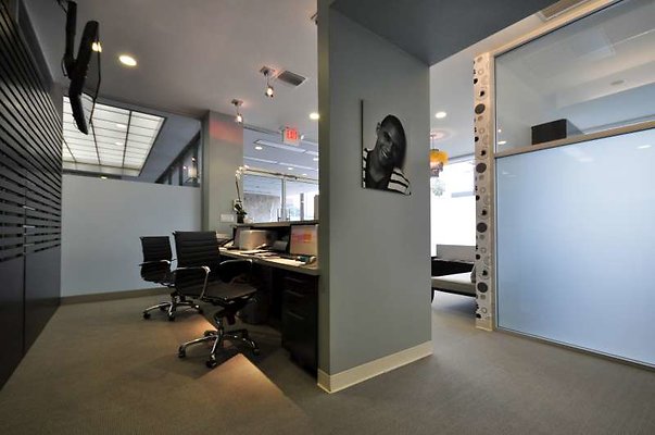 8753 reception2