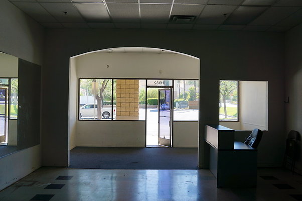 Cas.Village.31932.Store.23