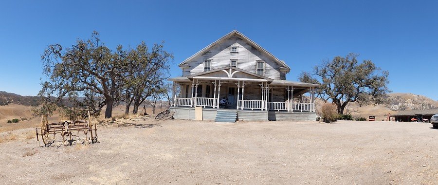 B.Sky.Ranch.Hse.05