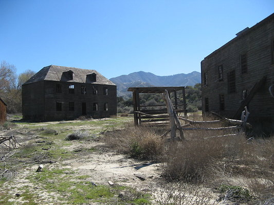 Polsa.Rosa.Ghost.Town.23