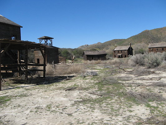 Polsa.Rosa.Ghost.Town.17