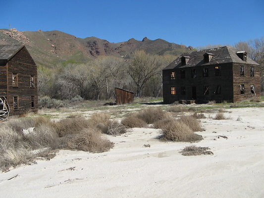 Polsa.Rosa.Ghost.Town.14