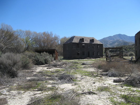 Polsa.Rosa.Ghost.Town.19