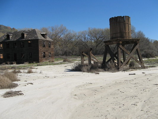 Polsa.Rosa.Ghost.Town.15