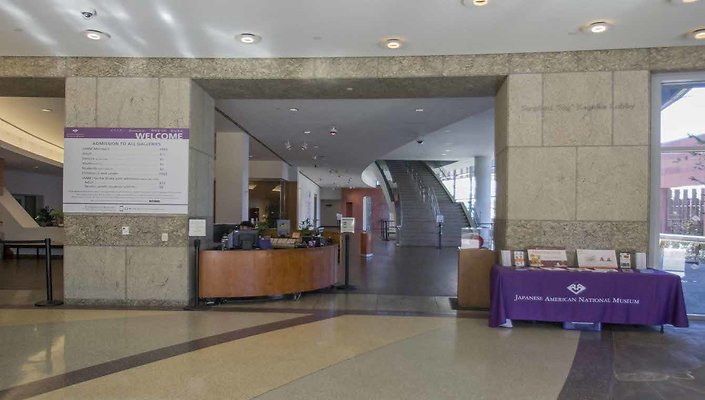 Japanese-American-National-Museum-JANM-Reception-Desk-001