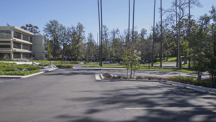 150-N.-Orange-Grove-Plaza-Parking-Lot-44