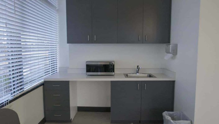 150-Orange-Grove-Conference-Room-015