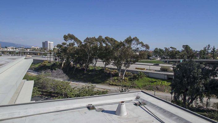 150-N.-Orange-Grove-Rooftop-10