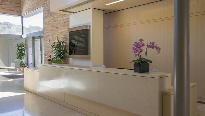 30440-Agoura-Road-Lobby-004