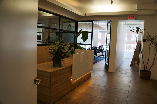 Key.Loc.Office.527.9th.Flr.63