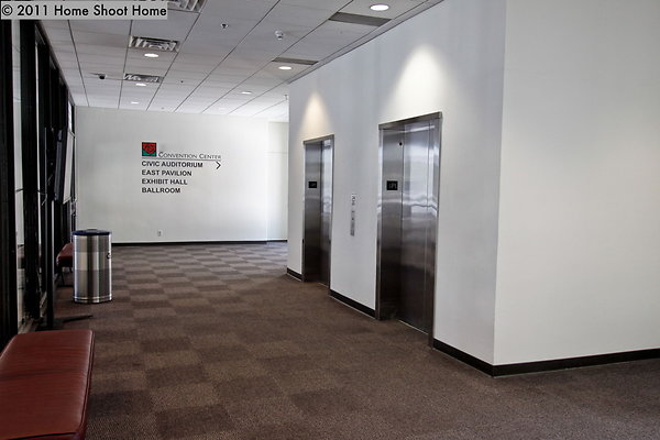 1905c 33elevator lobby