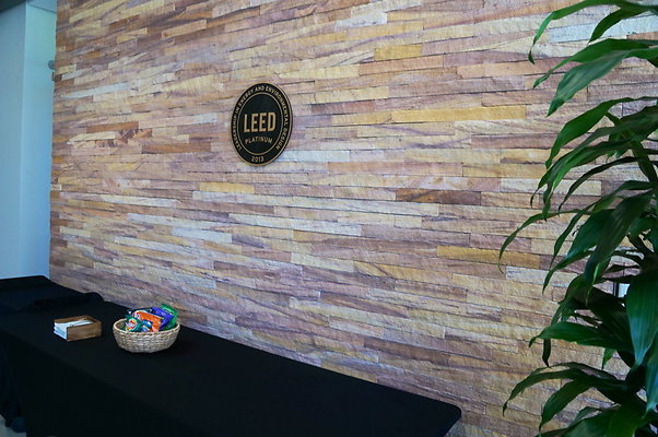 Hwd.Locs.Agoura.Rd.Office.103