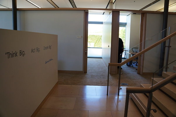 Hwd.Locs.Agoura.Rd.Office.72