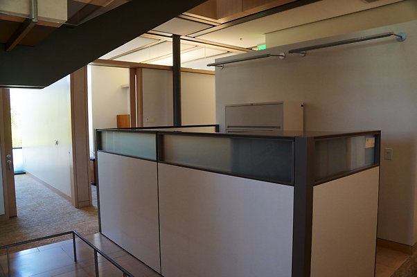 Hwd.Locs.Agoura.Rd.Office.74