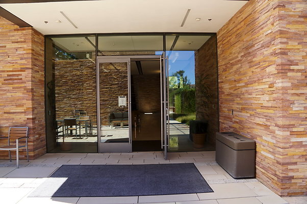 Hwd.Locs.Agoura.Rd.Office.97