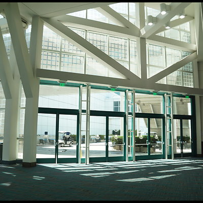 LA.Con.West.Hall.Lobby.69