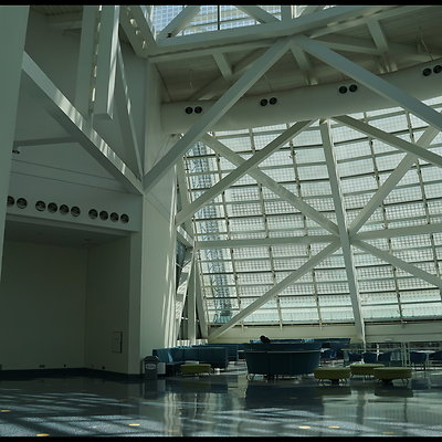 LA.Con.West.Hall.Lobby.85