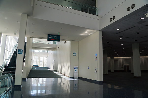 West Hall Concourse Foyer