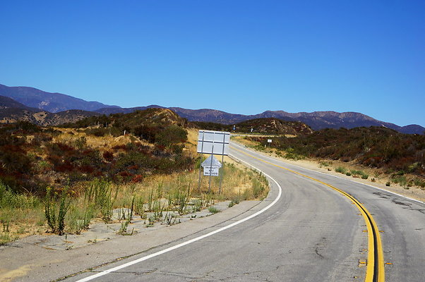 Lake.Hughes.Rd.75 Lake.Hughes.Rd.75