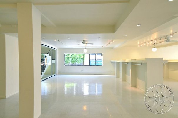 office-27 image 4