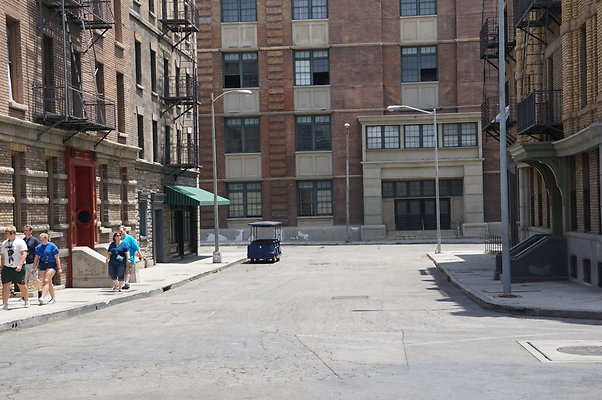 Paramount.Back.Lot.w.car.11