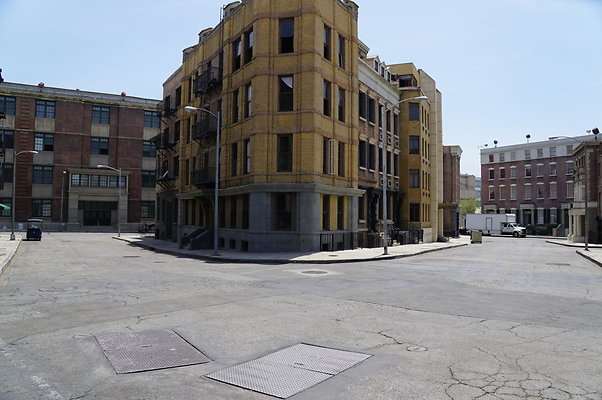 Paramount.Back.Lot.w.car.02