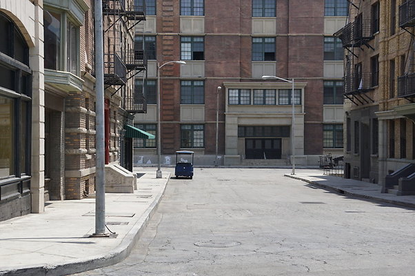 Paramount.Back.Lot.w.car.04