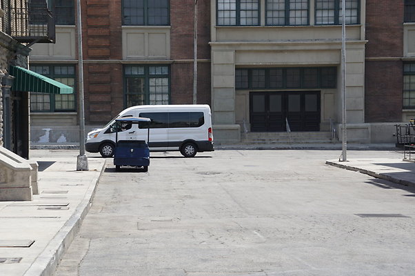 Paramount.Back.Lot.w.car.07