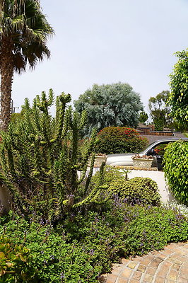 On.Loc.Gardens.4770.BU.88