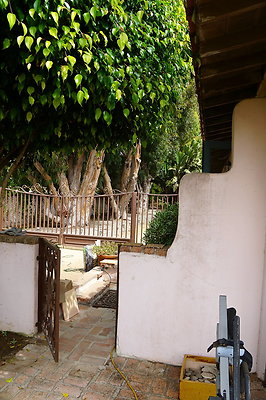 On.Loc.Gardens.4770.BU.91