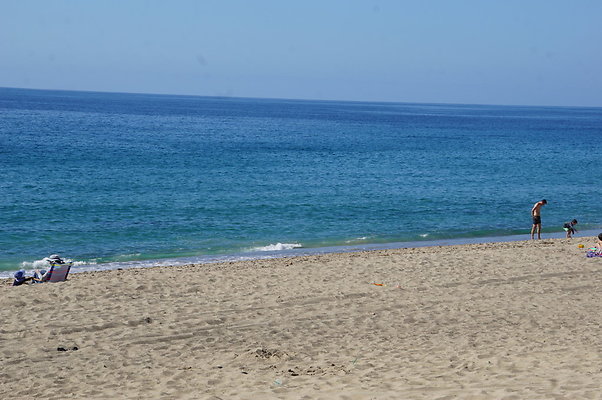 Westward.Beach.2.2018.28