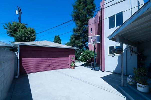 10588 garage4