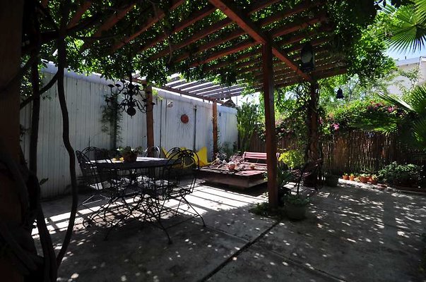 9631 patio10