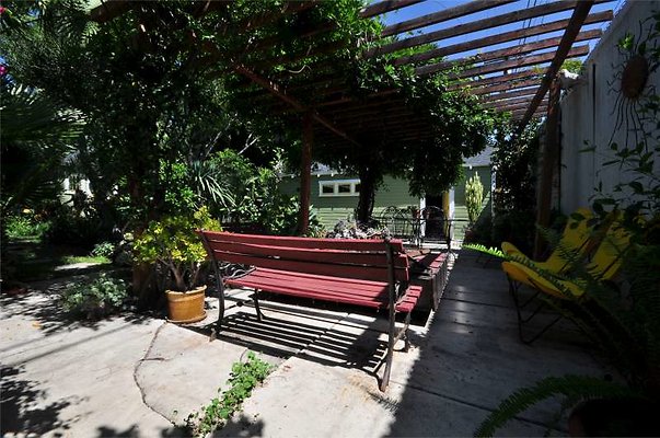 9631 patio2